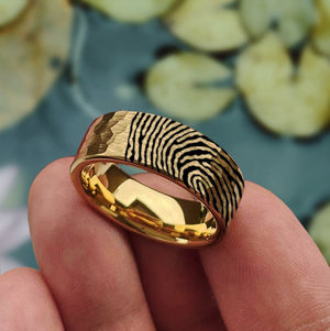 Engraved Fingerprint Hammered Gold Ring, Real Fingerprint Ring, Personalized Hammer Finish Ring, Fingerprint Engraved Wedding Ring - 8mm.
